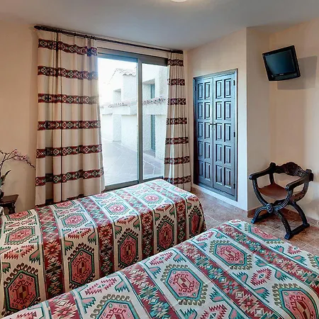 Hotel Mora