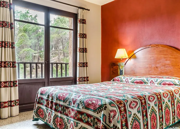 Mora 3* Мора-де-Рубьелос