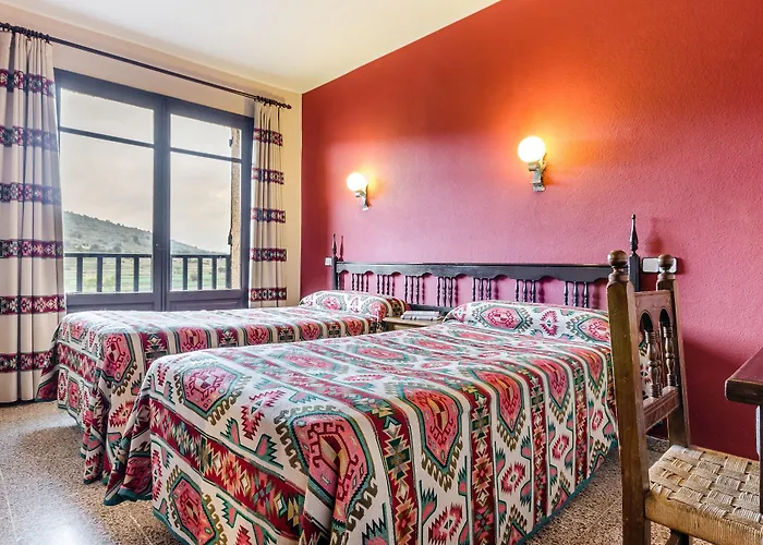 Mora 3* Мора-де-Рубьелос