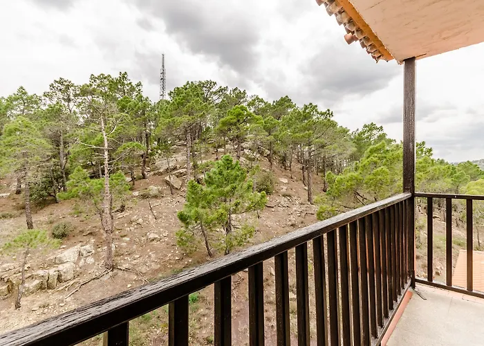 Mora 3* Мора-де-Рубьелос